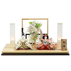 雛人形: 小出松寿作 金彩京刺繍 十二番親王 アートフラワー 白木 木目 飾り台