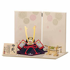 五月人形: 加藤鞆美作 四分の一 肩白紅裾濃 加賀高岡塗り飾り台 屏風 兜飾り