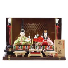 雛人形: 親王飾り 桃山雛 二段飾り台 茶ぼかし塗り