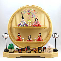 雛人形: 大里彩作 木目込み雛人形 ももか 竹製 円形 丸型飾り台 五人飾り お道具揃い