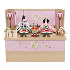 雛人形: 雛ごよみ 衣裳着 三五親王 収納飾り 木目桃色桔梗区桜刺繍