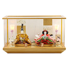 雛人形: 小出松寿作 高雄 黄櫨染 十二番親王 タモ材使用 木製アクリルケース飾り