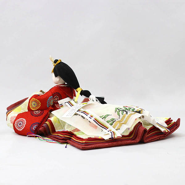 柴田家千代　 雛人形　柴田家千代作 葵 黄櫨染 唐花文様 金茶/赤 柳親王 裾長衣装着 紅白梅 扇面松文様屏風 タモ材 木製飾り台 平飾り　詳細画像