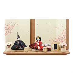 雛人形: 柴田家千代作 葵 有職 向鶴丸文 黒/赤 柳親王 裾長衣装着 艶消し木製飾り台 LED照明付き屏風