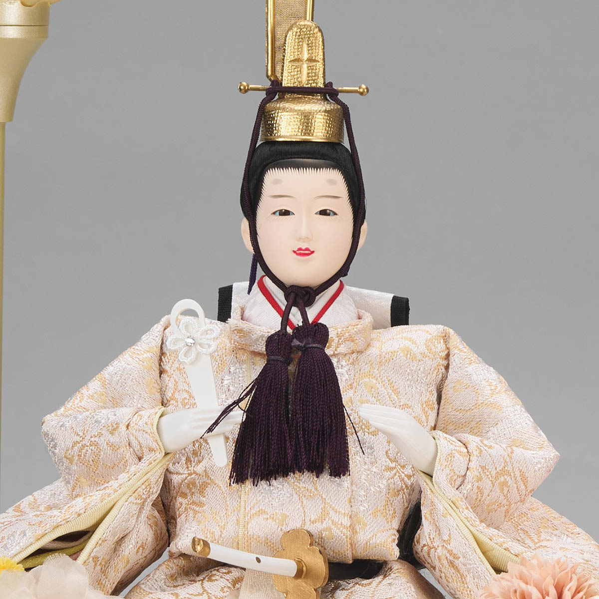 雛人形 藤翁 紫陽 小三五親王飾り 白木 木目 六角 ホワイトオークボカシ 刺繍バック アクリルケース オルゴール付き 詳細画像 藤翁 雛人形 紫陽 小三五親王飾り 白木 木目 六角 ホワイトオークボカシ 刺繍バック アクリルケース オルゴール付き 詳細画像