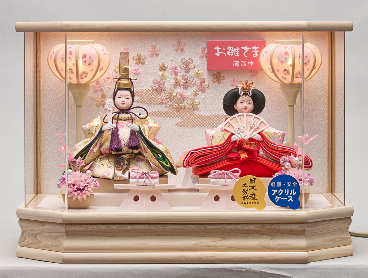 藤翁　 雛人形　まのん 豆親王飾り 白木 木目 六角 ホワイトオーク 刺繍バック アクリルケース　詳細画像