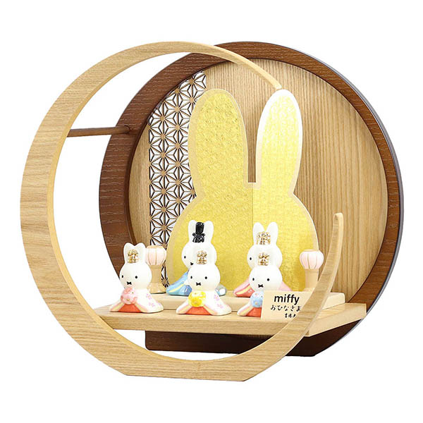 吉徳　 雛人形　miffy  ミッフィー 磁器 ひな人形 うさこ 親王 官女 五人飾り 透かし麻の葉模様 木製 円形 三日月形飾り台 (小)　詳細画像