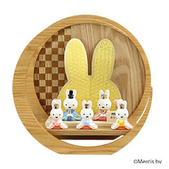 雛人形: miffy  ミッフィー 磁器 ひな人形 うさこ 親王 官女 五人飾り 市松模様 木製 円形 三日月