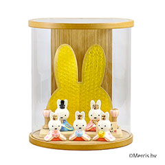 雛人形: miffy  ミッフィー 磁器 ひな人形 うさこ 親王 官女 五人飾り タモ 白木 まどか 円形 筒