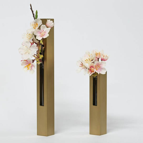 雛人形 吉徳 一秀作 木目込親王飾り 花ひいな 詳細画像 吉徳 雛人形 一秀作 木目込親王飾り 花ひいな 詳細画像