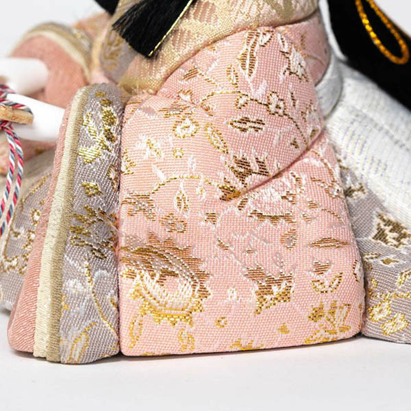 雛人形 吉徳 一秀作 木目込 親王飾り 花ひいな 詳細画像 吉徳 雛人形 一秀作 木目込 親王飾り 花ひいな 詳細画像