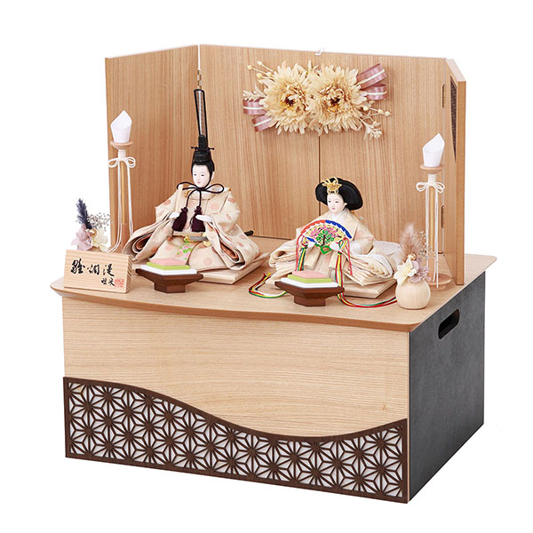 雛人形 フジキ 雅泉作 衣裳着 小芥子親王 白木 木目 四曲麻の葉屏風 収納箱飾り 詳細画像 フジキ 雛人形 雅泉作 衣裳着 小芥子親王 白木 木目 四曲麻の葉屏風 収納箱飾り 詳細画像