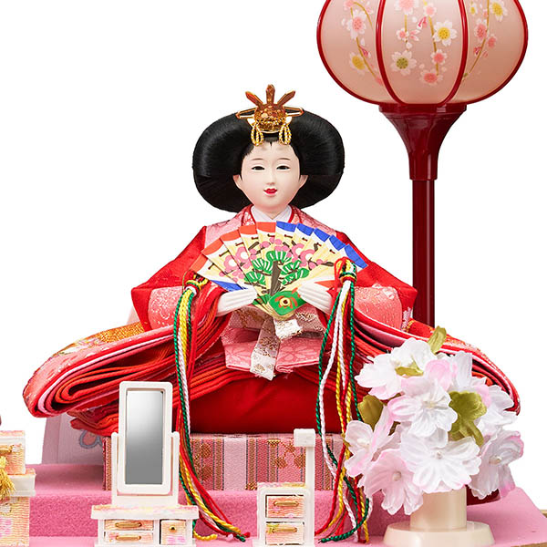 雛人形 藤翁 彩乃 豆親王飾り 桃 白木 木目 六角 ホワイトオークボカシ 刺繍バック アクリルケース オルゴール付き 詳細画像 藤翁 雛人形 彩乃 豆親王飾り 桃 白木 木目 六角 ホワイトオークボカシ 刺繍バック アクリルケース オルゴール付き 詳細画像