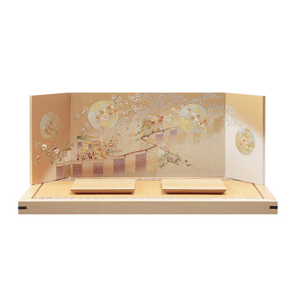 雛人形 久月 横山薫作 正絹 衣裳着 芥子親王 平飾り 白木 木目 飾り台 久月監製 詳細画像 久月 雛人形 横山薫作 正絹 衣裳着 芥子親王 平飾り 白木 木目 飾り台 久月監製 詳細画像