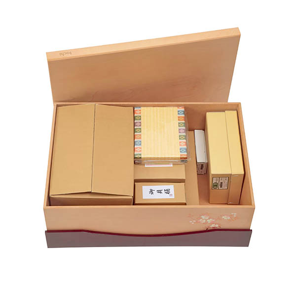 久月　 雛人形　銘木 栃 衣裳着 小芥子親王 収納親王飾り　詳細画像