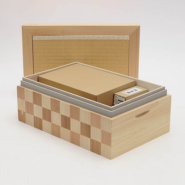 久月　 雛人形　銘木 檜 衣裳着 小芥子親王 収納親王飾り　詳細画像