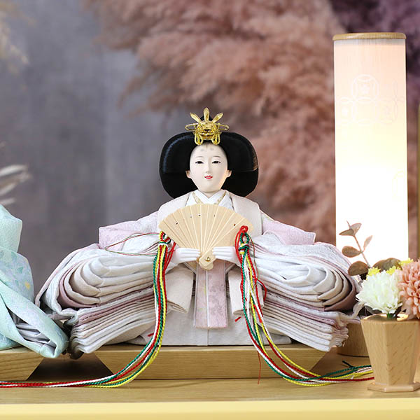久月　 雛人形　久月 衣裳着 ケース入り 親王飾り 芥子親王 白木 木目 つまみ細工 アクリルケース飾り　詳細画像