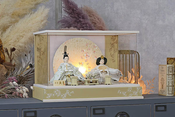 久月　 雛人形　久月 衣裳着 桜柄繭玉LED衝立 ケース入り 親王飾り 小三五親王 アクリルケース飾り　詳細画像