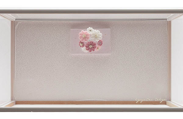 久月　 雛人形　衣裳着 ケース入り 親王飾り 芥子親王 つまみ細工 花飾り アクリルケース　詳細画像