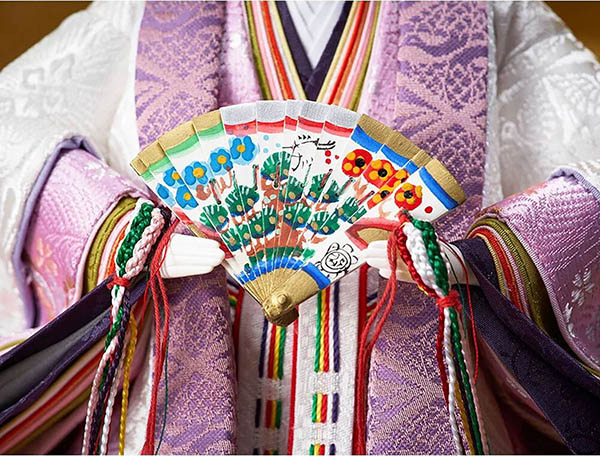 雛人形 久月 衣裳着 金彩刺繍 三五親王 立親王飾り 詳細画像 久月 雛人形 衣裳着 金彩刺繍 三五親王 立親王飾り 詳細画像