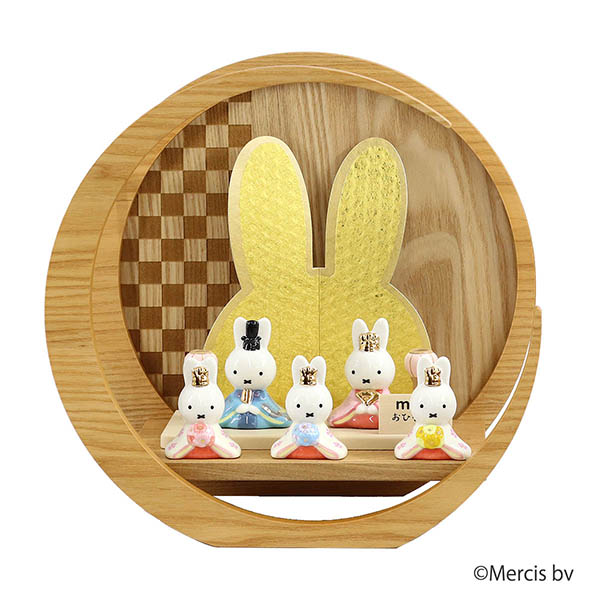 miffy  ミッフィー 磁器 ひな人形 うさこ 親王 官女 五人飾り 市松模様 木製 円形 三日月