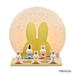 雛人形: miffy  ミッフィー 磁器 ひな人形 うさこ 親王 官女 五人飾り 円形 丸型 LED照明付き 