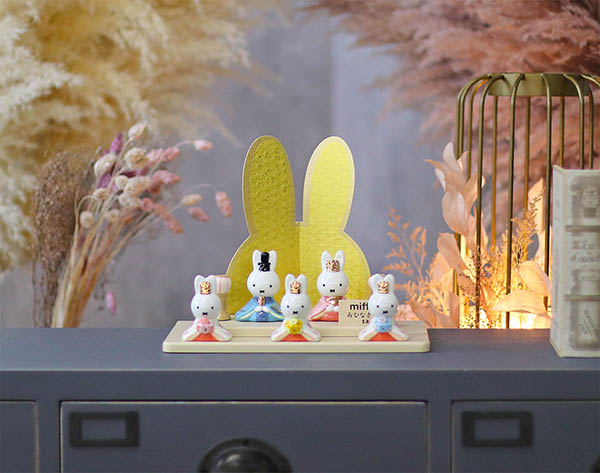 雛人形 吉徳 miffy ミッフィー 磁器 ひな人形 うさこ 親王 官女 五人飾り 詳細画像 吉徳 雛人形 miffy ミッフィー 磁器 ひな人形 うさこ 親王 官女 五人飾り 詳細画像