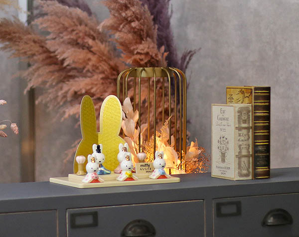 雛人形 吉徳 miffy ミッフィー 磁器 ひな人形 うさこ 親王 官女 五人飾り 詳細画像 吉徳 雛人形 miffy ミッフィー 磁器 ひな人形 うさこ 親王 官女 五人飾り 詳細画像