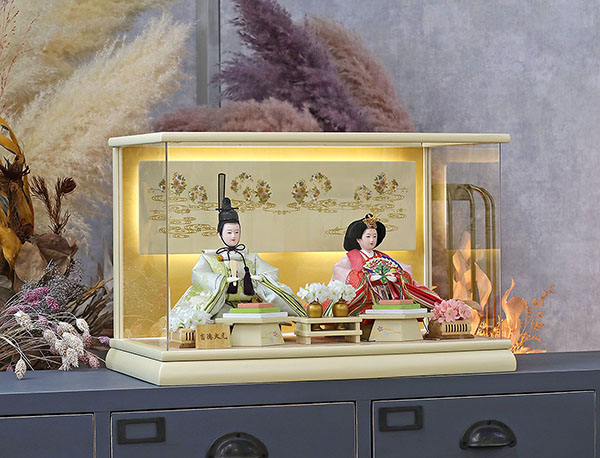 吉徳　 雛人形　小三五親王 春彩 LEDライト付き アクリルケース飾り　詳細画像