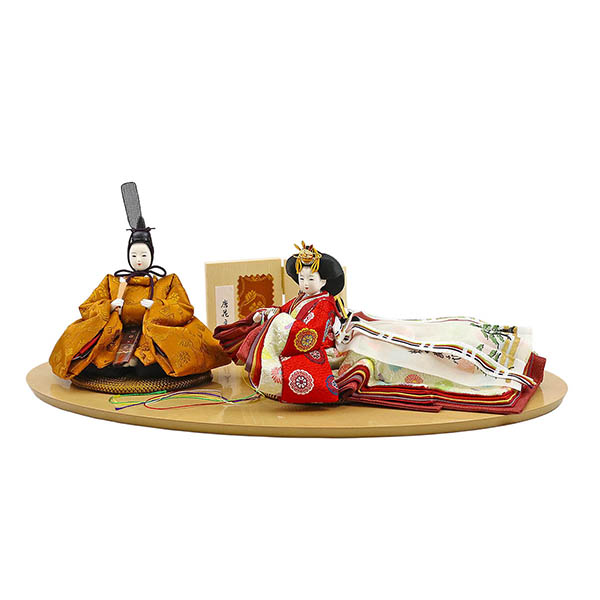 柴田家千代　 雛人形　柴田家千代作 葵 黄櫨染 唐花文様 金茶/赤 柳親王 裾長衣装着 木製 ハードメイプル突板 楕円形飾り台 平飾り　詳細画像