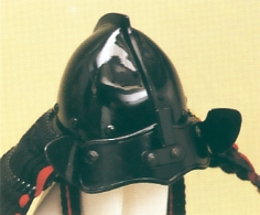 ワダエミ監修　中村宗光監製　久月作　王者之兜　正絹糸縅10号　越前手漉和紙三曲墨絵屏風飾り