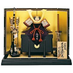 早乙女義隆作 久月監製 3/5本仕立 平安時代 正絹赤絲縅大鍬形兜 桐箱付