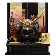 安部高光作 久月監製 紺糸縅35号 着用兜 金彩飛鶴屏風飾り