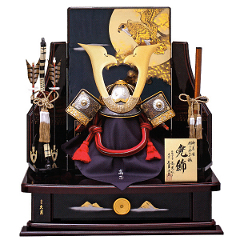 安部高光作 久月監製 朱赤糸縅28号着用兜 丸鷹に松塗屏風飾り