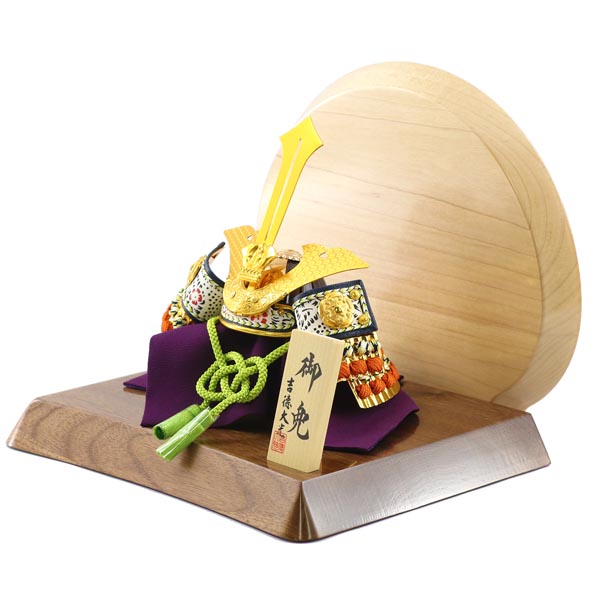 吉徳　五月人形　兜飾り 豆 楠木正成公 高級木材使用飾り台・衝立　詳細画像
