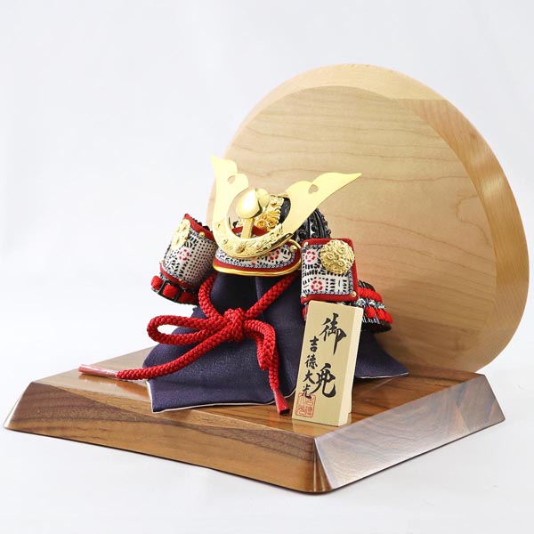 吉徳　 五月人形　豆11号 兜 大鍬形 高級木材使用台屏風　詳細画像