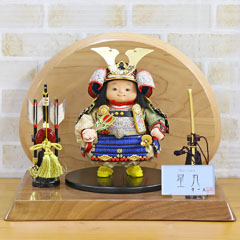 五月人形: 星丸（ほしまる） 黒小札青糸威 弓太刀 高級木材使用飾り台・衝立セット