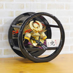 五月人形: 武光作 徳川家康 兜 丸型 円形 黒塗り飾り台