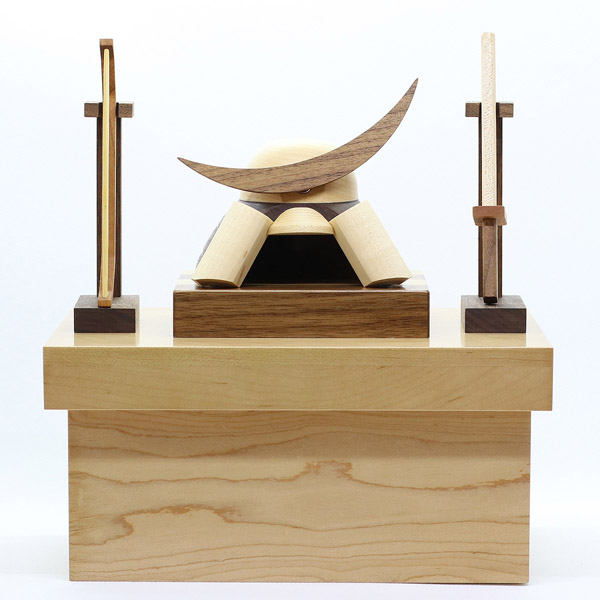 木製 無垢材の兜 muku （むく） 伊達政宗 ハードメイプル製収納箱飾り 弓・太刀セット