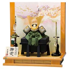 五月人形: 令桜 檜造り屏風・台 兜飾り