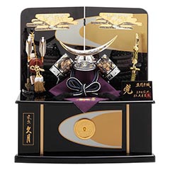 五月人形: 上原玉鳳作 伊達政宗 兜 収納飾り 正絹色々縅 久月監製 【D-41/71GC-13-Z】