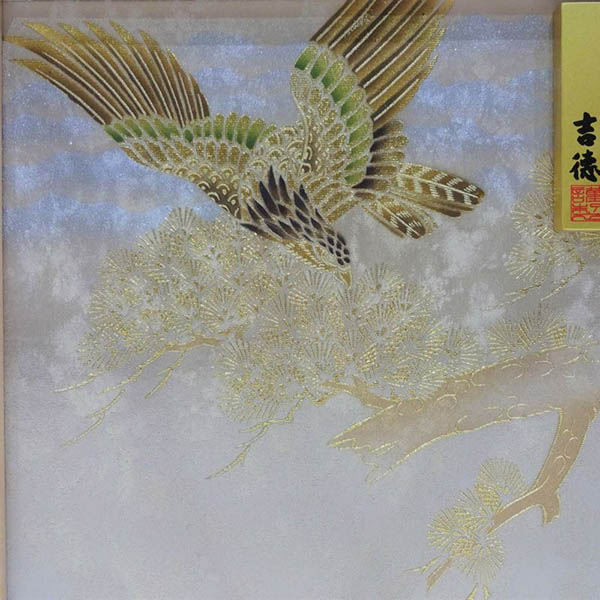 吉徳　 五月人形　白金 兜 白木 木目 松鷹 アクリルケース飾り　詳細画像