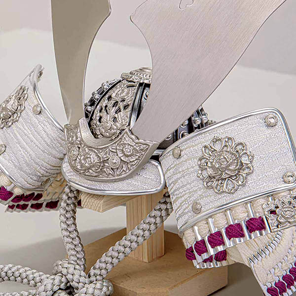 平安豊久　 五月人形　収納鏡月 兜 白木 木目 収納飾り　詳細画像