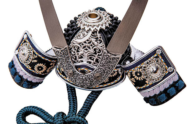 平安豊久　 五月人形　雄山作 月読平飾 兜飾り LED照明付き屏風　詳細画像