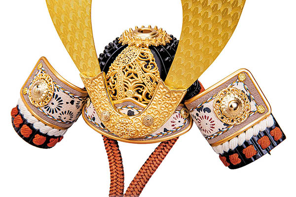 五月人形 平安豊久 雄山作 天照平飾 兜飾り LED照明付き屏風 詳細画像 平安豊久 五月人形 雄山作 天照平飾 兜飾り LED照明付き屏風 詳細画像