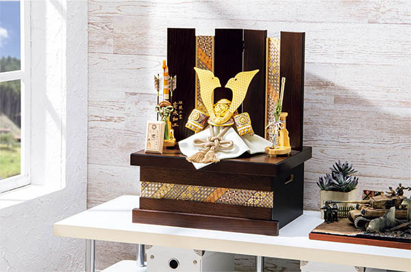 平安豊久　 五月人形　雄山作 収納 大地 薄茶糸縅 寄木細工収納箱 屏風 兜 収納飾り　詳細画像