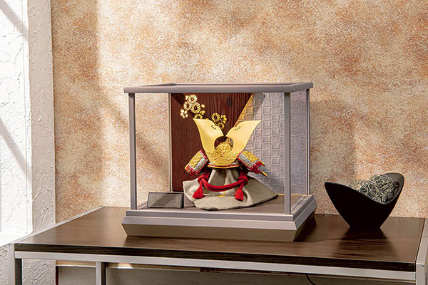 平安豊久　 五月人形　雄山作 五分の一 菊一文字之兜 LED照明付き アクリルケース飾り　詳細画像