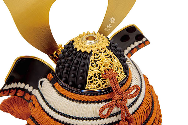 平安豊久　 五月人形　雄山作 天照 てんしょう LED照明付き 兜 アクリルケース飾り　詳細画像