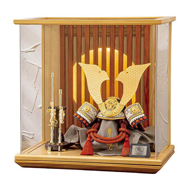 雄山作 天照 てんしょう LED照明付き 兜 アクリルケース飾り