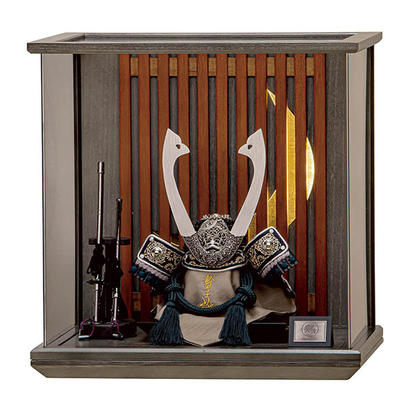 雄山作 月読 つきよみ LED照明付き 兜 アクリルケース飾り